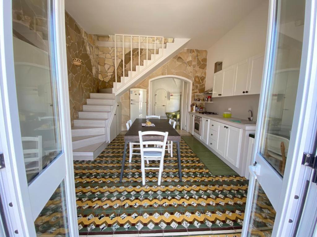 Casa Vacanze Illiria A Roca Vecchia Vicinissima Al Mare Luaran gambar