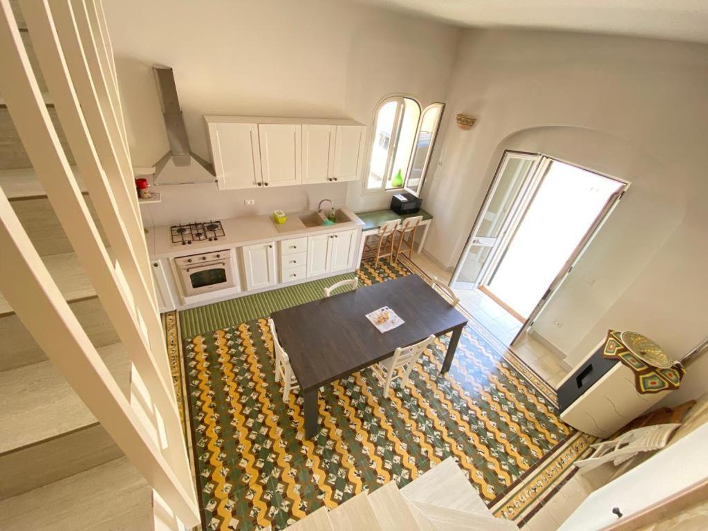 Casa Vacanze Illiria A Roca Vecchia Vicinissima Al Mare Luaran gambar